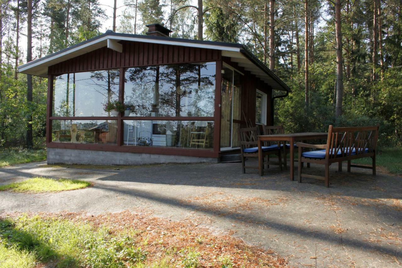 Vila Tamminiemen Lomamoekit Kustavi Exteriér fotografie